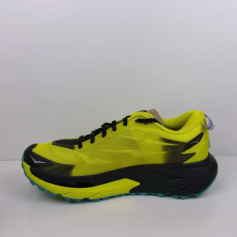 Hoka One One items sample